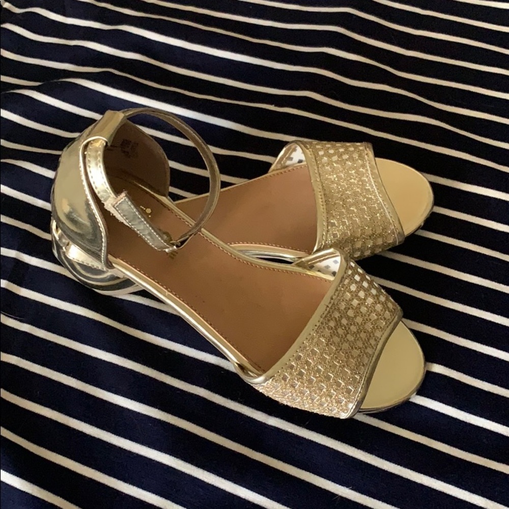 American eagle gold shoes